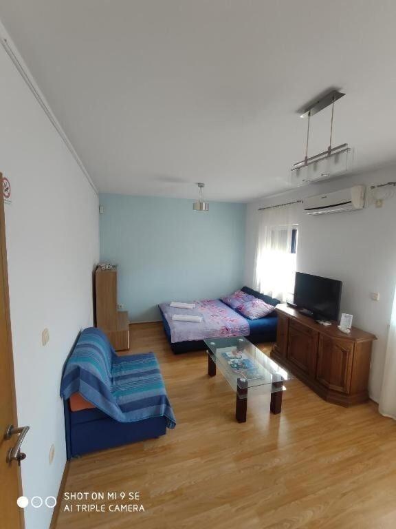 Apartments Antonija - Fitness Vinišće Екстериор снимка