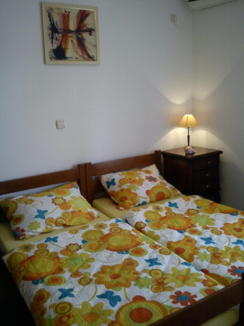 Apartments Antonija - Fitness Vinišće Екстериор снимка