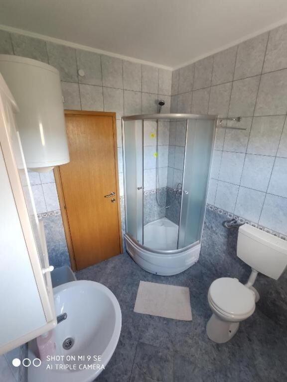 Apartments Antonija - Fitness Vinišće Екстериор снимка